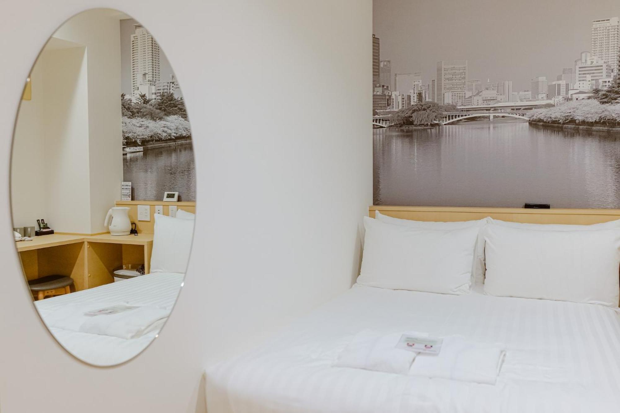 Travelodge Honmachi Osaka Exterior photo